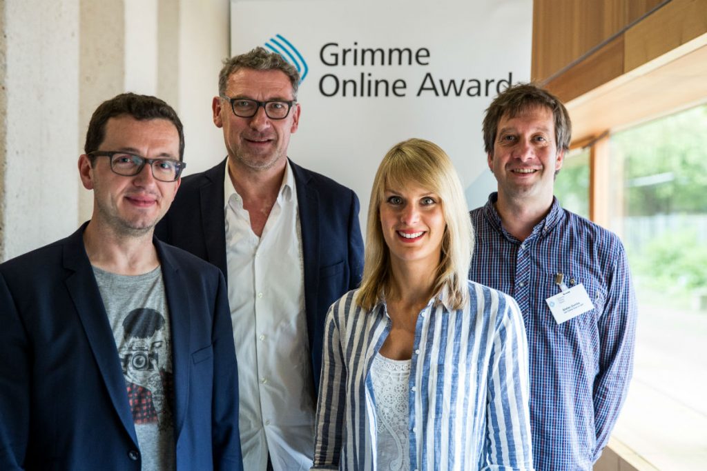 bei der Bekanntgabe der Nominierungen zum Grimme Online Award. Foto: Grimme-Institut / Arkadiusz Goniwiecha